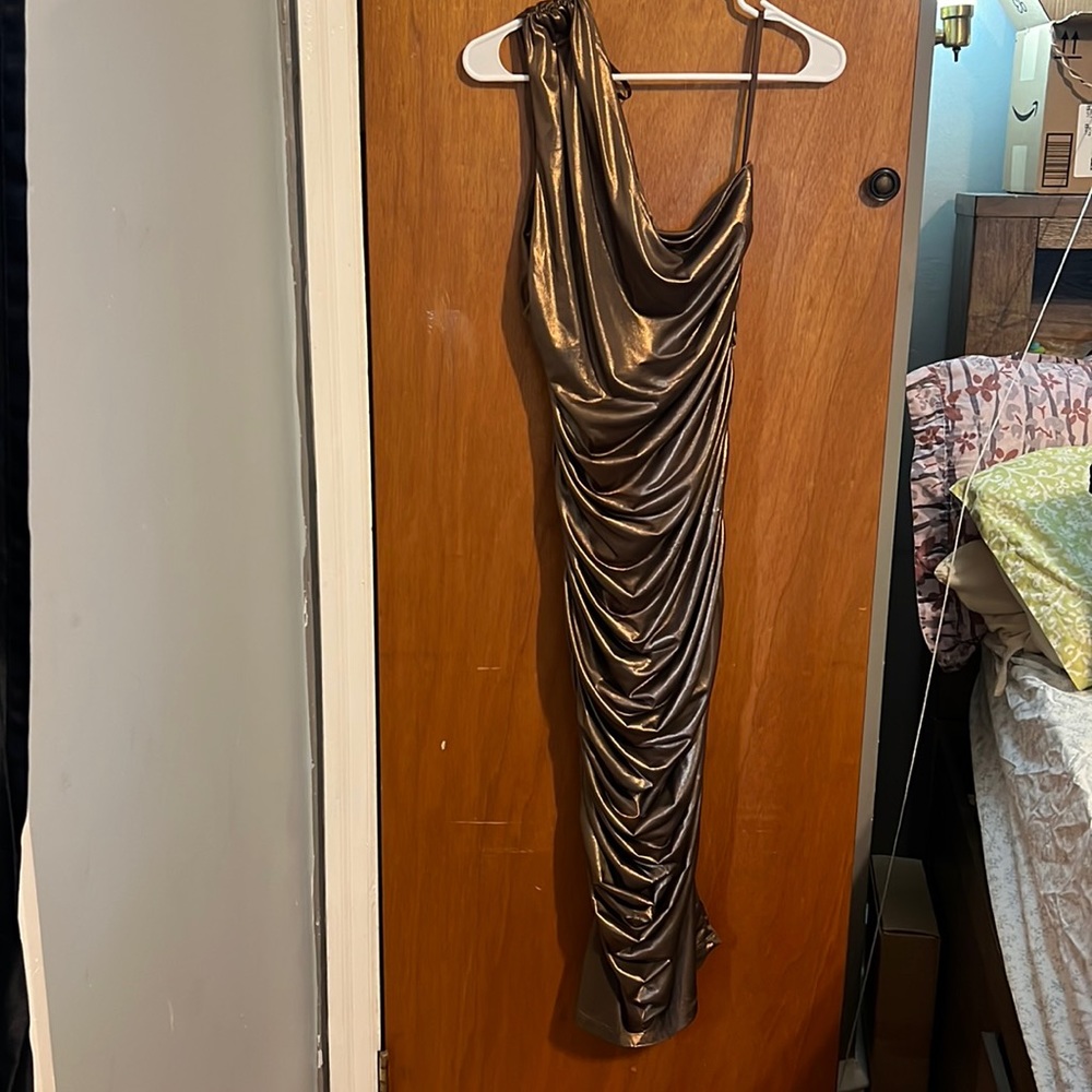 Fashion nova dress size large color is a shimmery bronze color